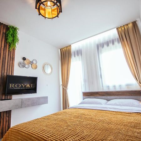 Royal Luxury Apartment Vrsac Bagian luar foto