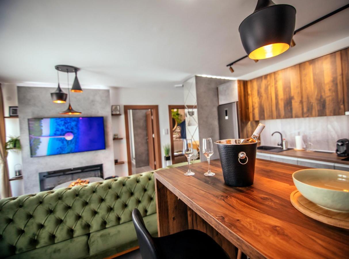 Royal Luxury Apartment Vrsac Bagian luar foto