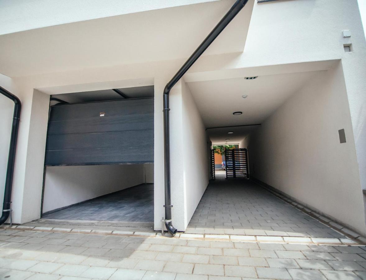 Royal Luxury Apartment Vrsac Bagian luar foto